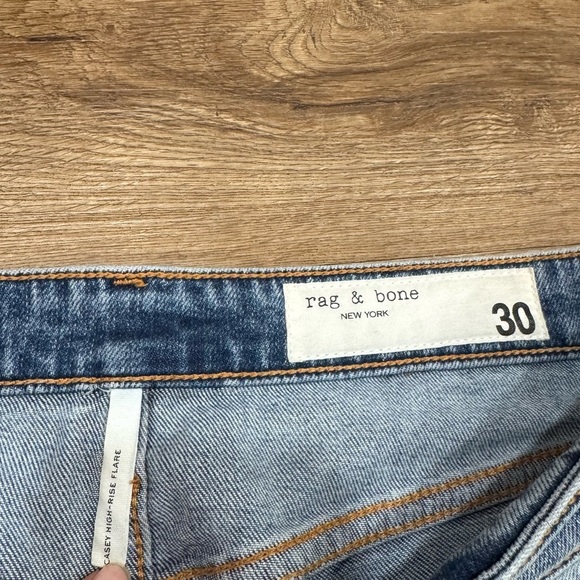 Rag‎ & Bone High Rise Casey Flare - Norwalk Medium Acid Wash Size 30 - Picture 6 of 9